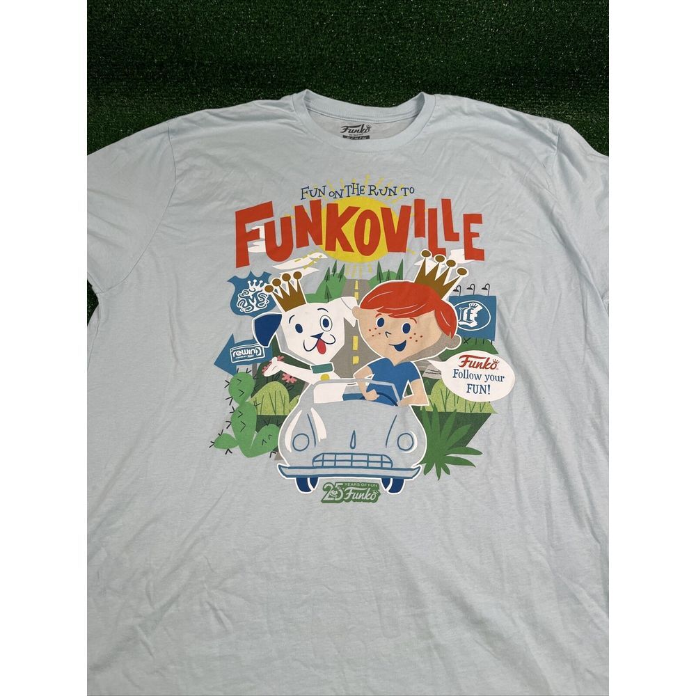 Funko Fun On The Run To Funkoville T-Shirt Light‎ Blue Short Sleeve Size XL